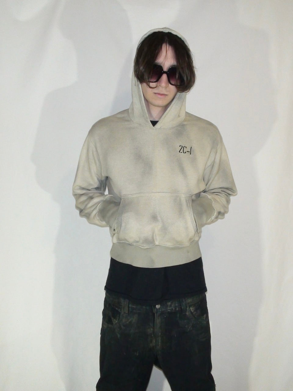 2c4  'PHASE' Sand hoodie 2 cropped