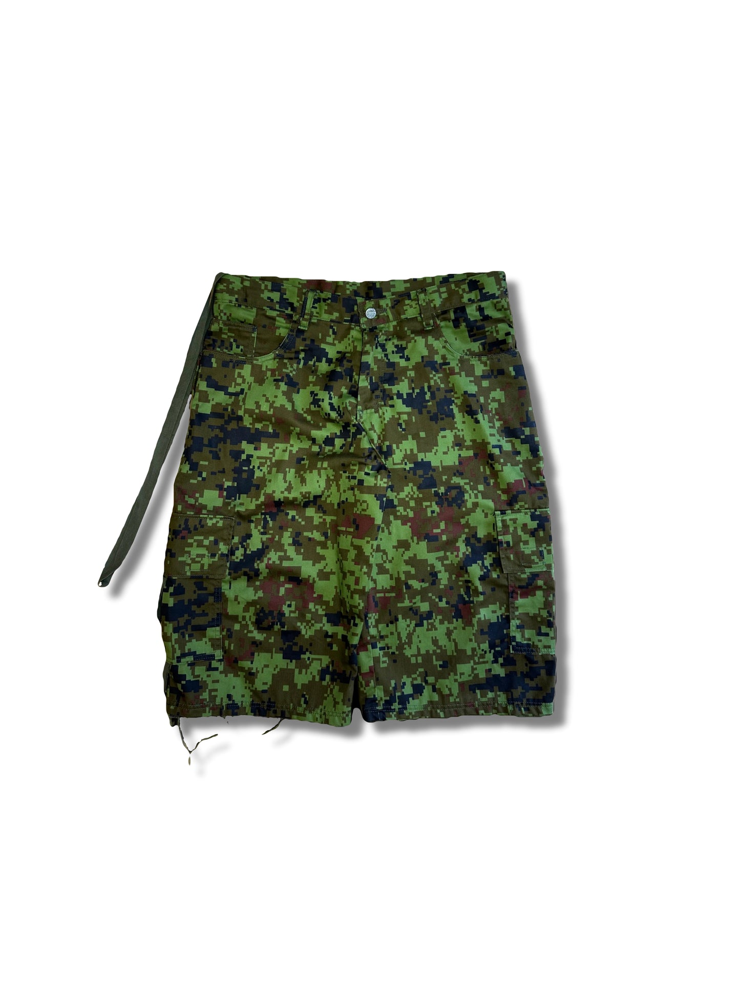 Green camo cargo shorts 2C5