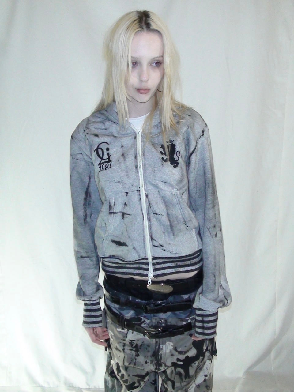 2c4 'VEIL" zip hoodie grey