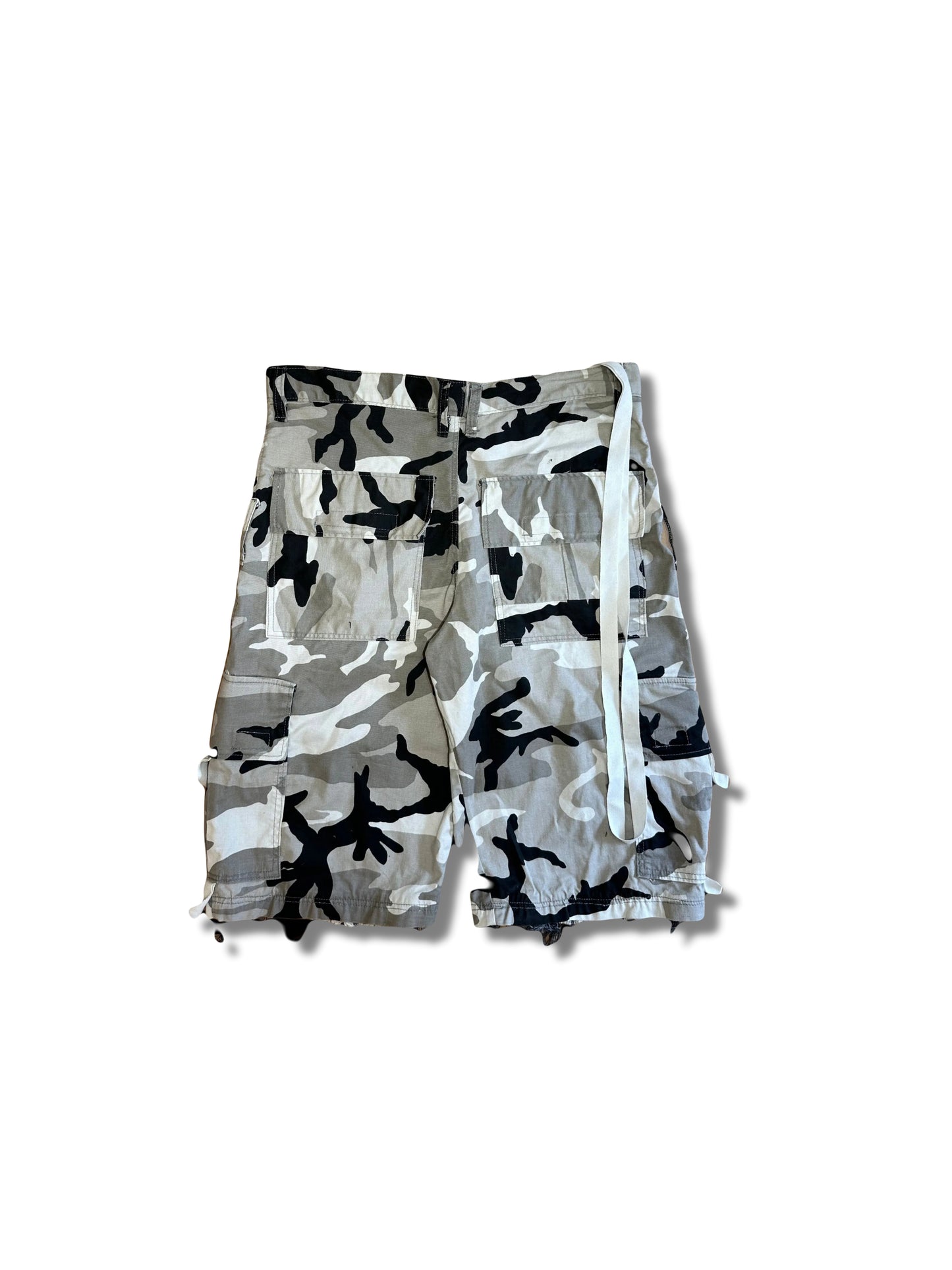 Grey camo cargo shorts 2C5