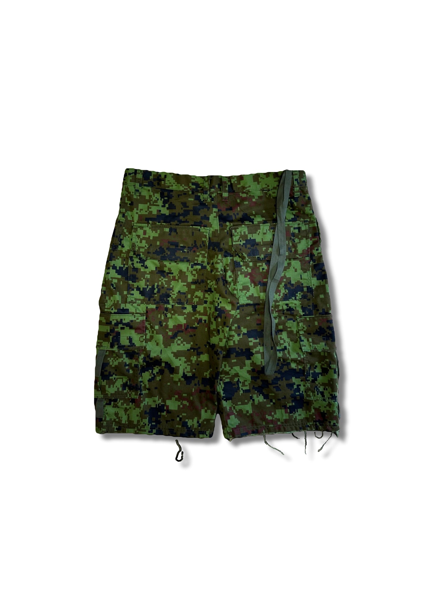 Green camo cargo shorts 2C5
