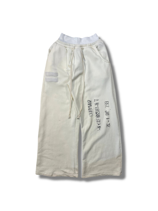 White sweatpants 233+