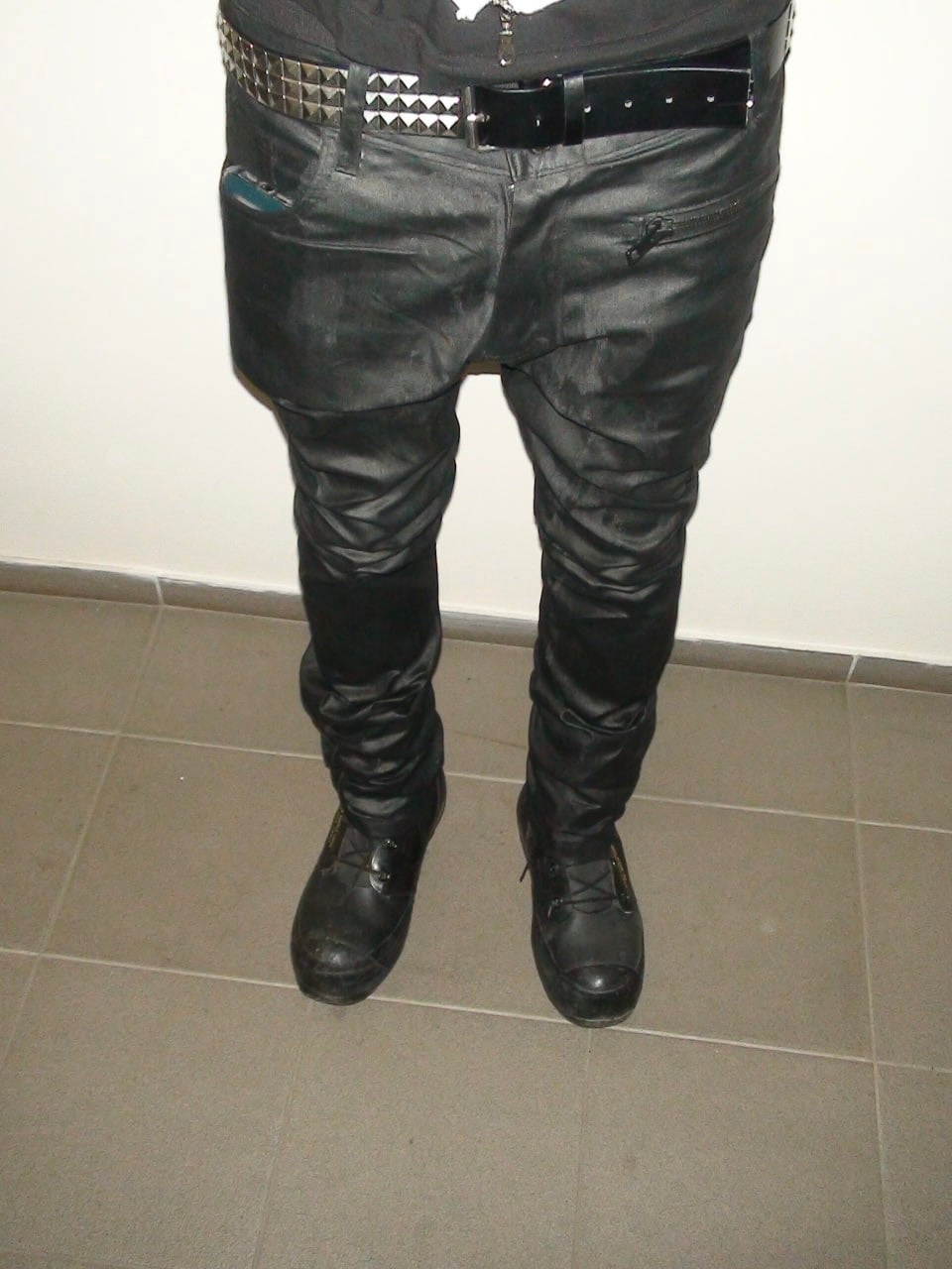 Waxed slim jeans black