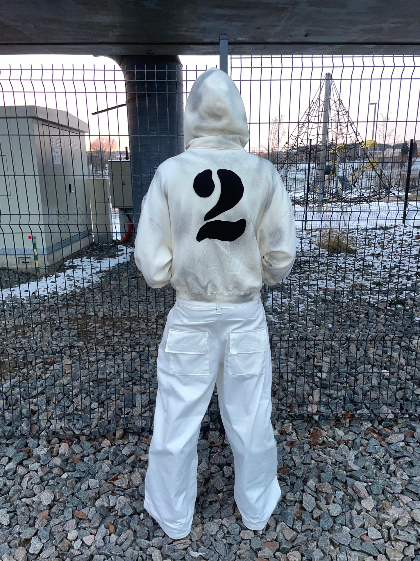 Hoodie "2" dirty white