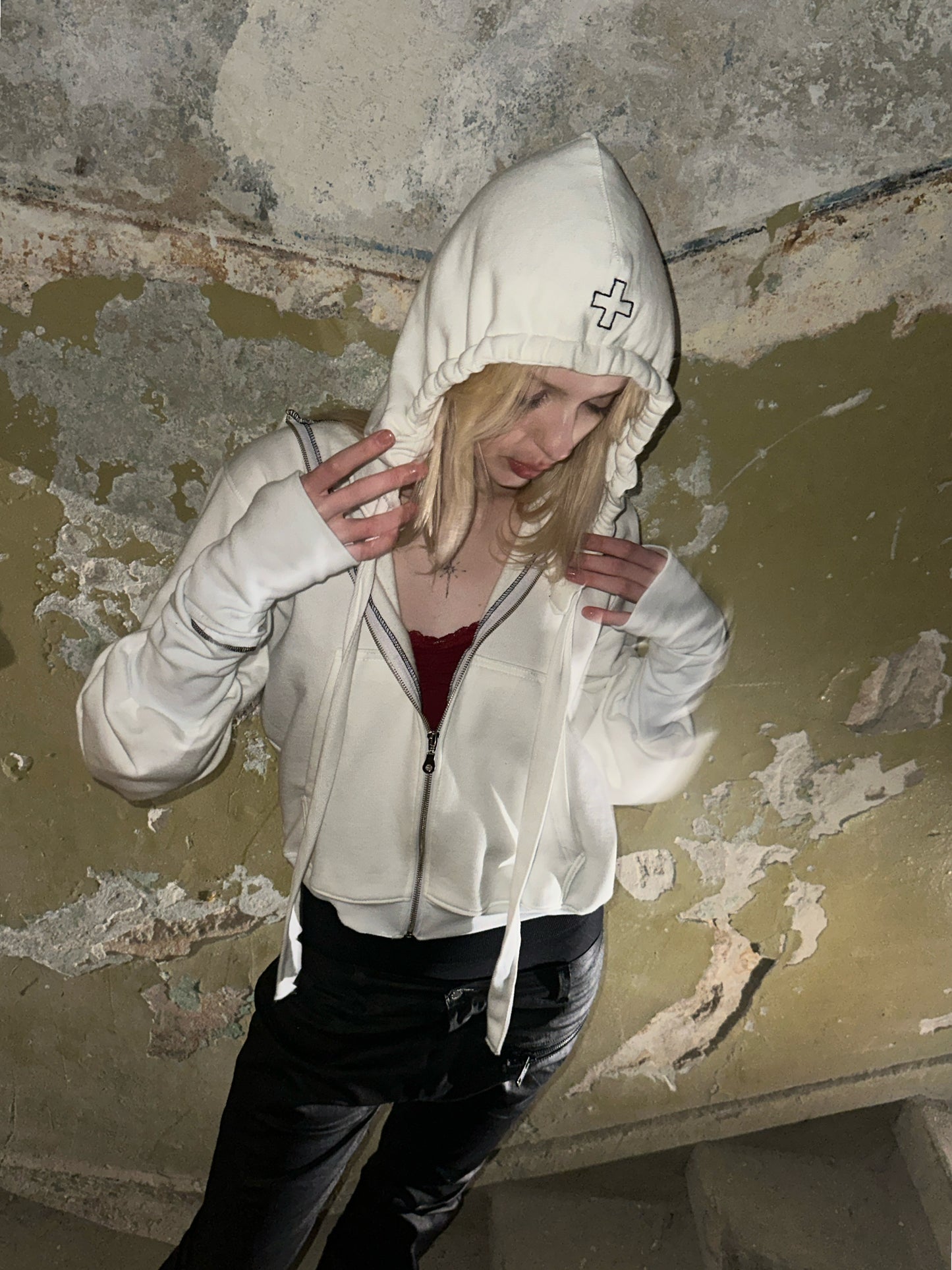 “MEDICINE” hood white